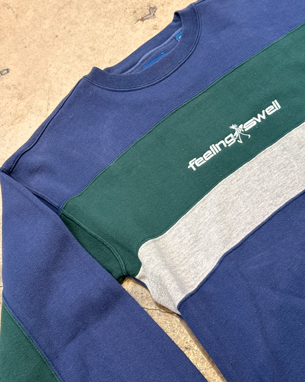 Pipe Crewneck - Medium